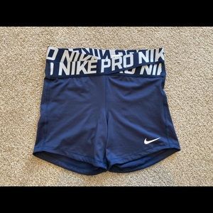 Nike Pro Intertwist shorts size L